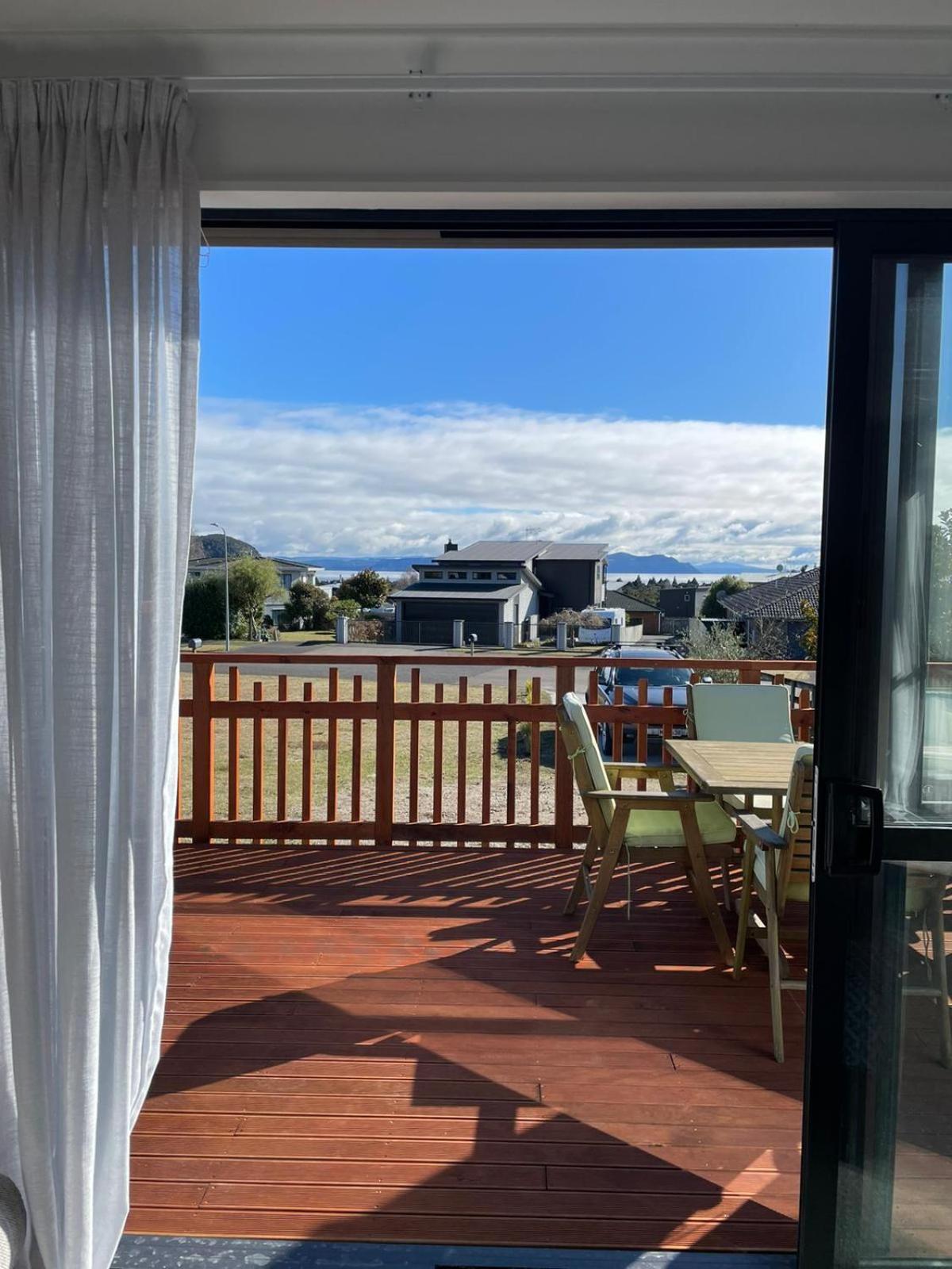 Little Whio Villa Turangi Bagian luar foto
